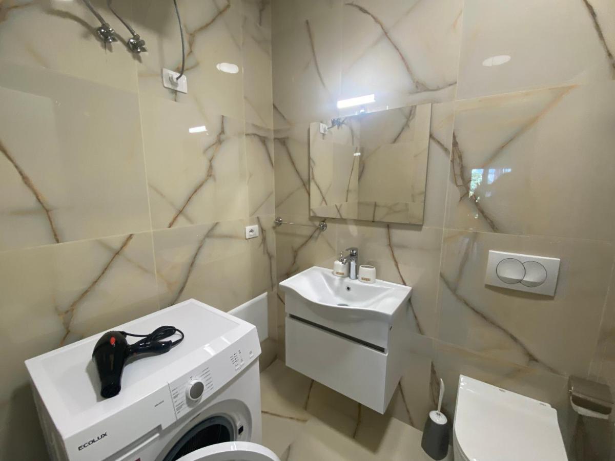 Brand New Apts Located At The City'S Main Square-100 Mbs Wifi Дуррес Экстерьер фото