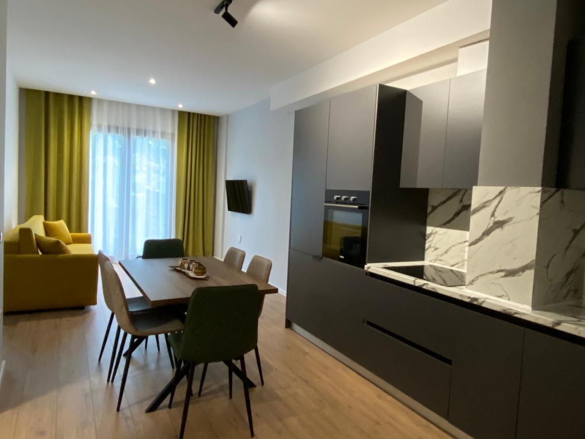 Brand New Apts Located At The City'S Main Square-100 Mbs Wifi Дуррес Экстерьер фото