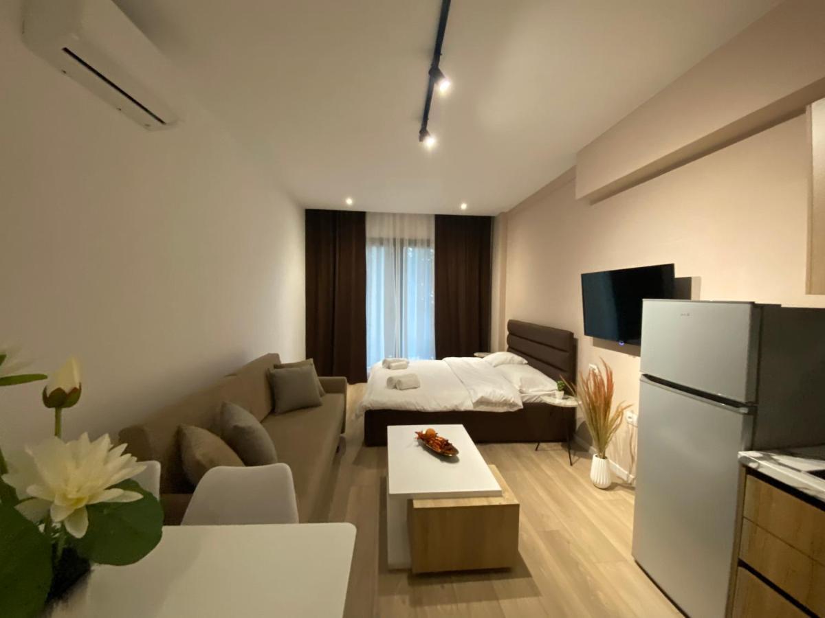 Brand New Apts Located At The City'S Main Square-100 Mbs Wifi Дуррес Экстерьер фото