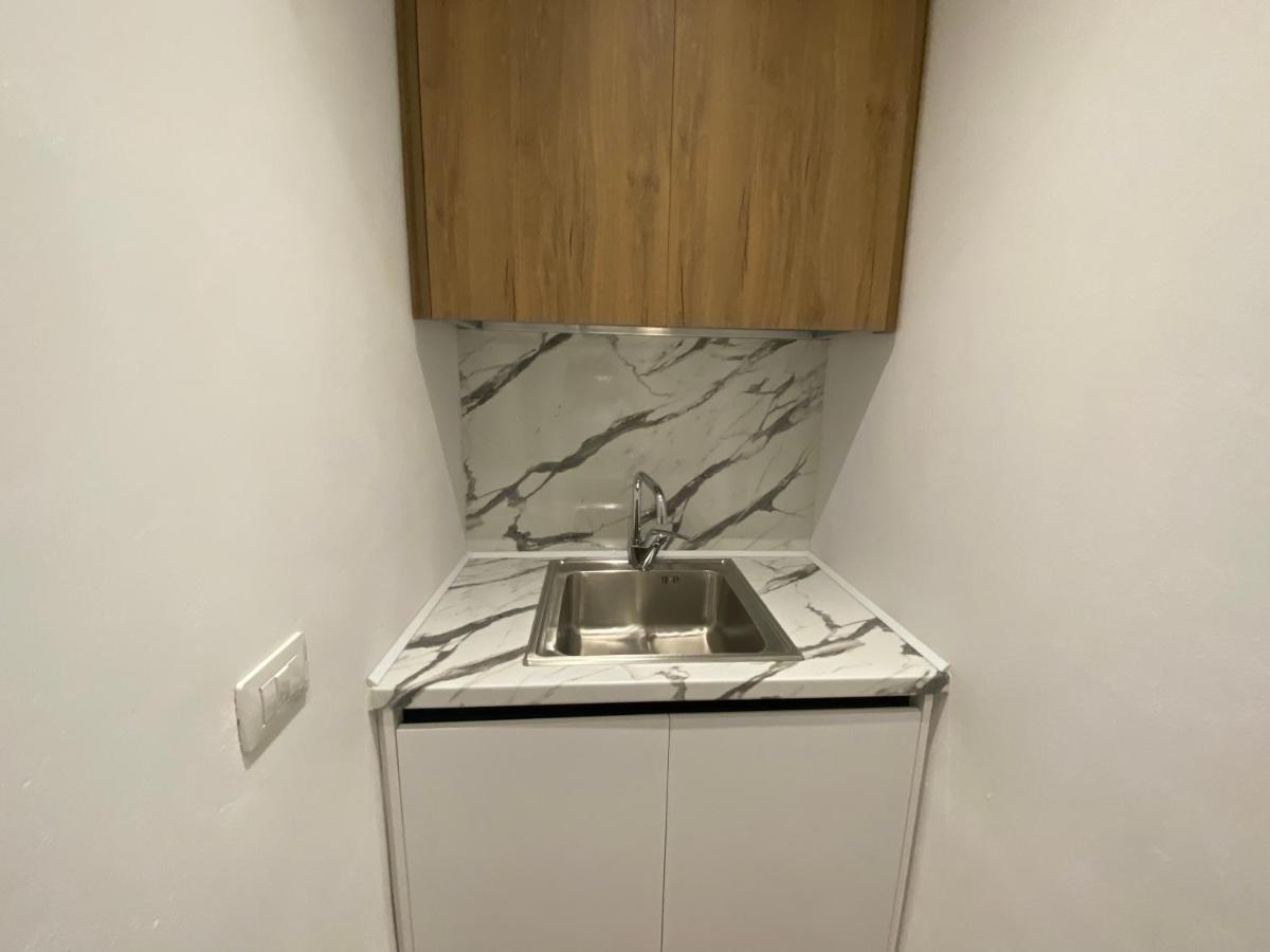 Brand New Apts Located At The City'S Main Square-100 Mbs Wifi Дуррес Экстерьер фото
